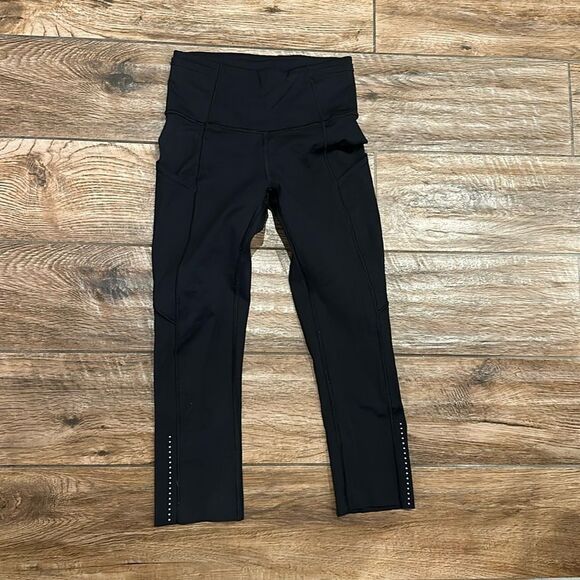 🖤 Lululemon Fast and Free High-Rise Cropped Black Leggings - Size 2 - Picture 1 of 6